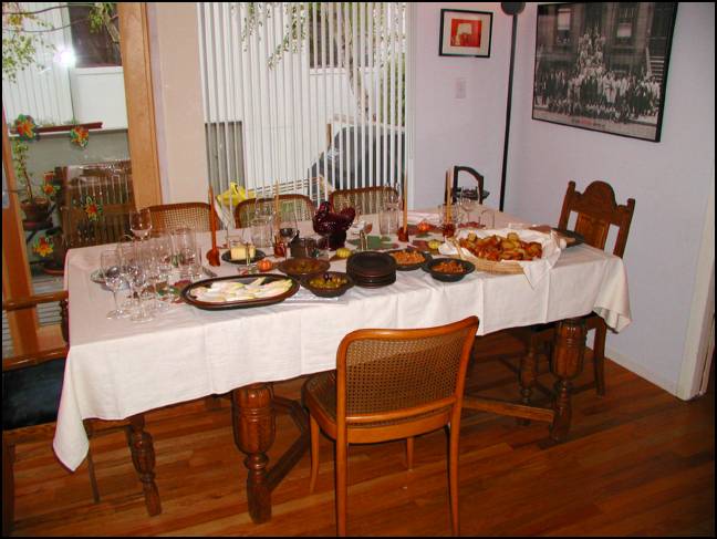 Thanksgiving table