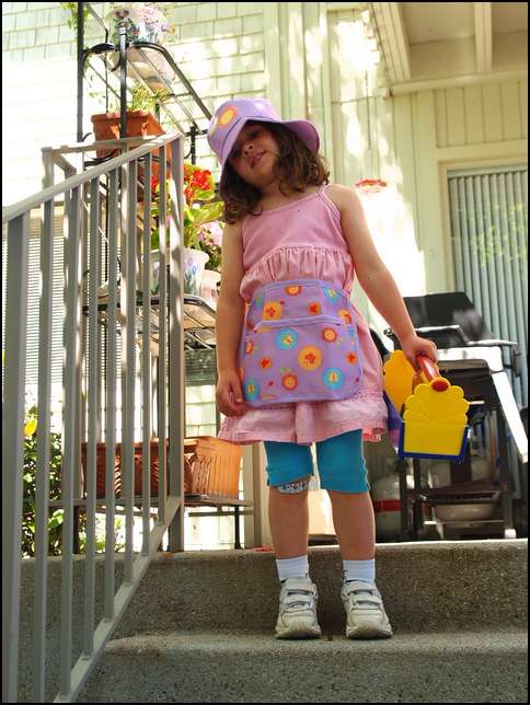 Sydney is ready to plant!