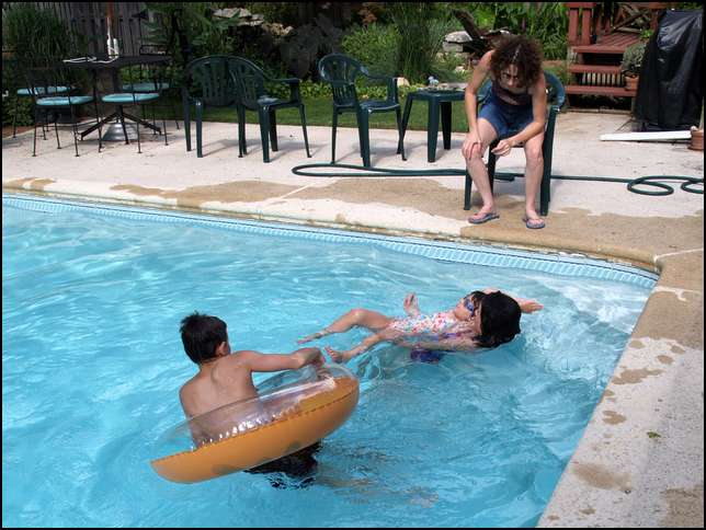 Laura is teaching me to float