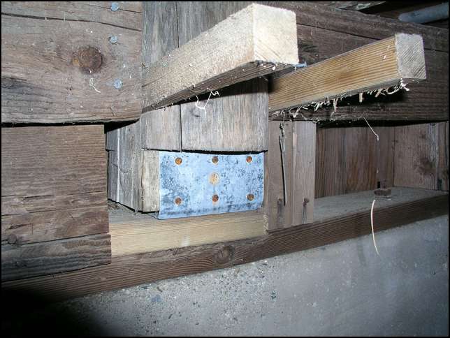 Third support is just nailed at the foot and wedged in -- it is now loose!