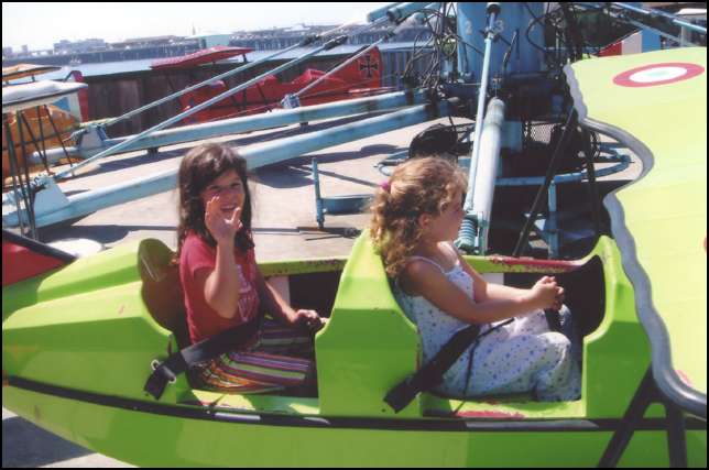 Sydney and Ava 