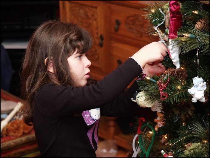 The tree is getting prettier and prettier