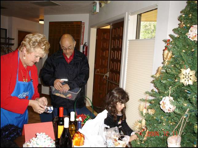 First we decorated the x-mas tree