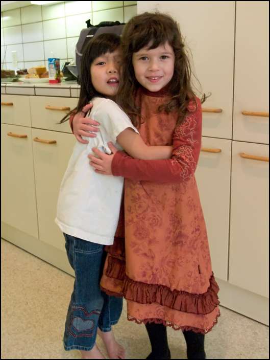 Zoe and Nee-nee