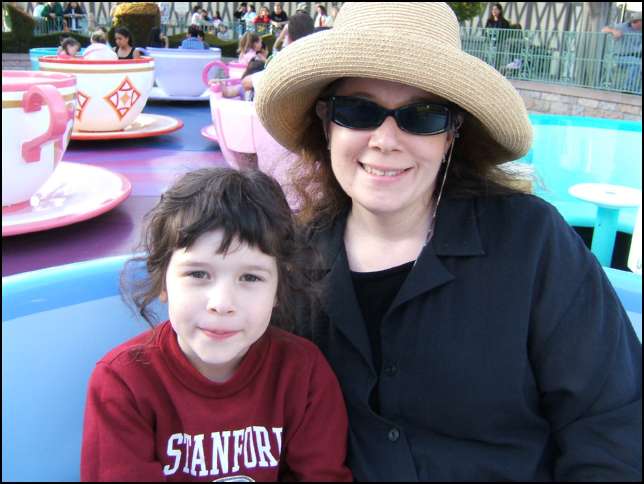 Our last ride of the day - twirlling tea cups!