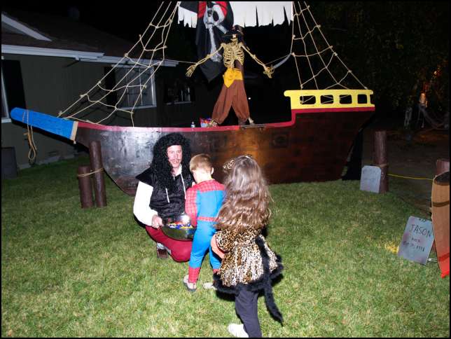 The neighborhood around Ava's school went all out for Halloween